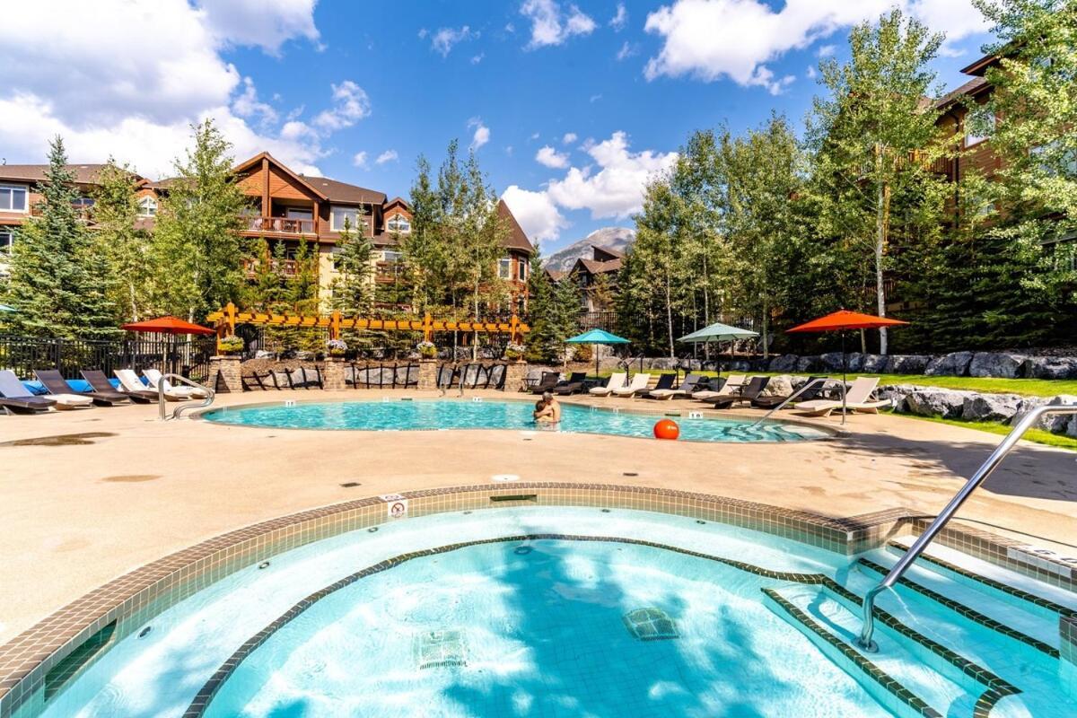 The Raven Suite At Stoneridge Mountain Resort Κάνμορ Εξωτερικό φωτογραφία