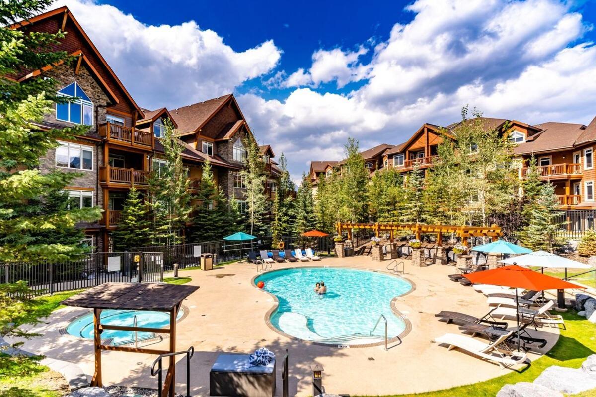 The Raven Suite At Stoneridge Mountain Resort Κάνμορ Εξωτερικό φωτογραφία